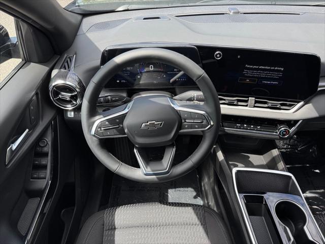 used 2025 Chevrolet Equinox car, priced at $29,634