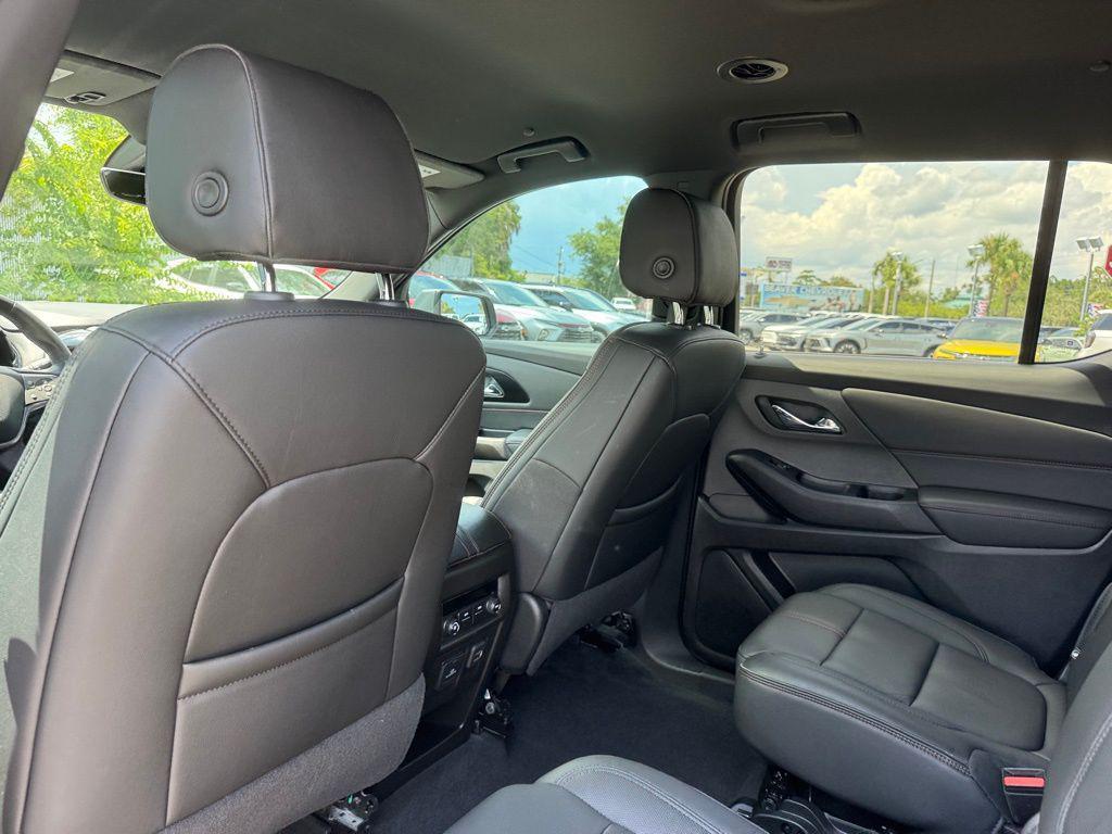 used 2023 Chevrolet Traverse car, priced at $36,457