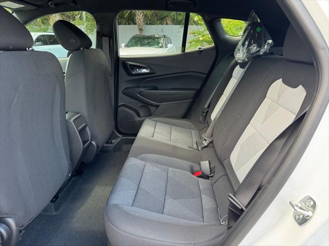 new 2025 Chevrolet Trax car, priced at $23,895