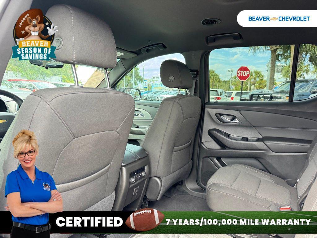 used 2023 Chevrolet Traverse car, priced at $32,997