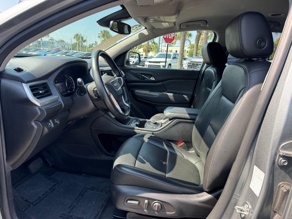 used 2023 GMC Acadia car, priced at $25,205