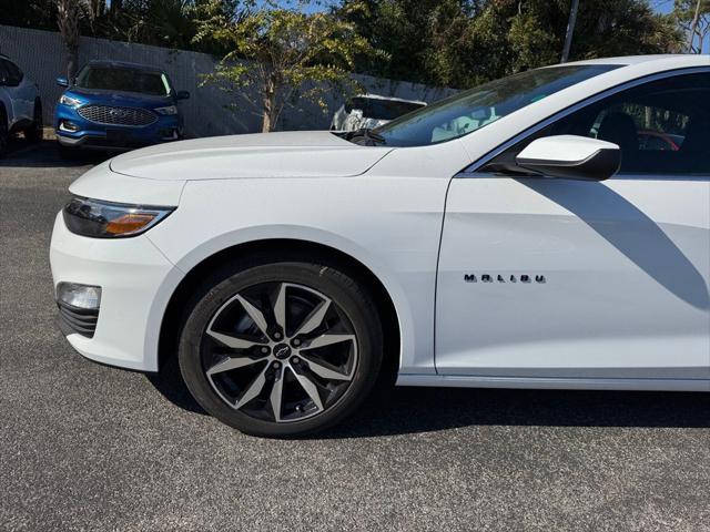 new 2025 Chevrolet Malibu car, priced at $27,995