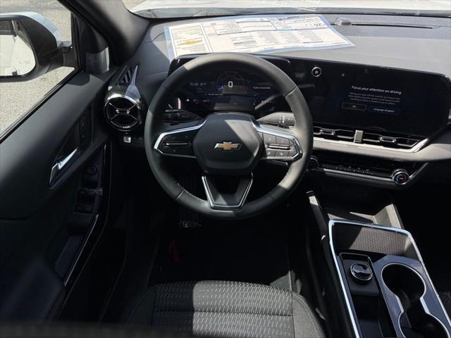 new 2026 Chevrolet Equinox car, priced at $31,995