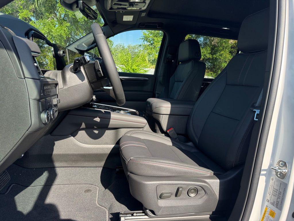new 2025 Chevrolet Suburban car, priced at $85,960