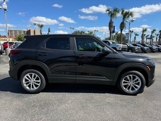 new 2025 Chevrolet TrailBlazer car, priced at $25,680