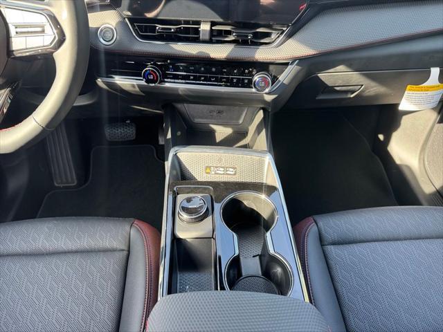 new 2025 Chevrolet Equinox car, priced at $38,370