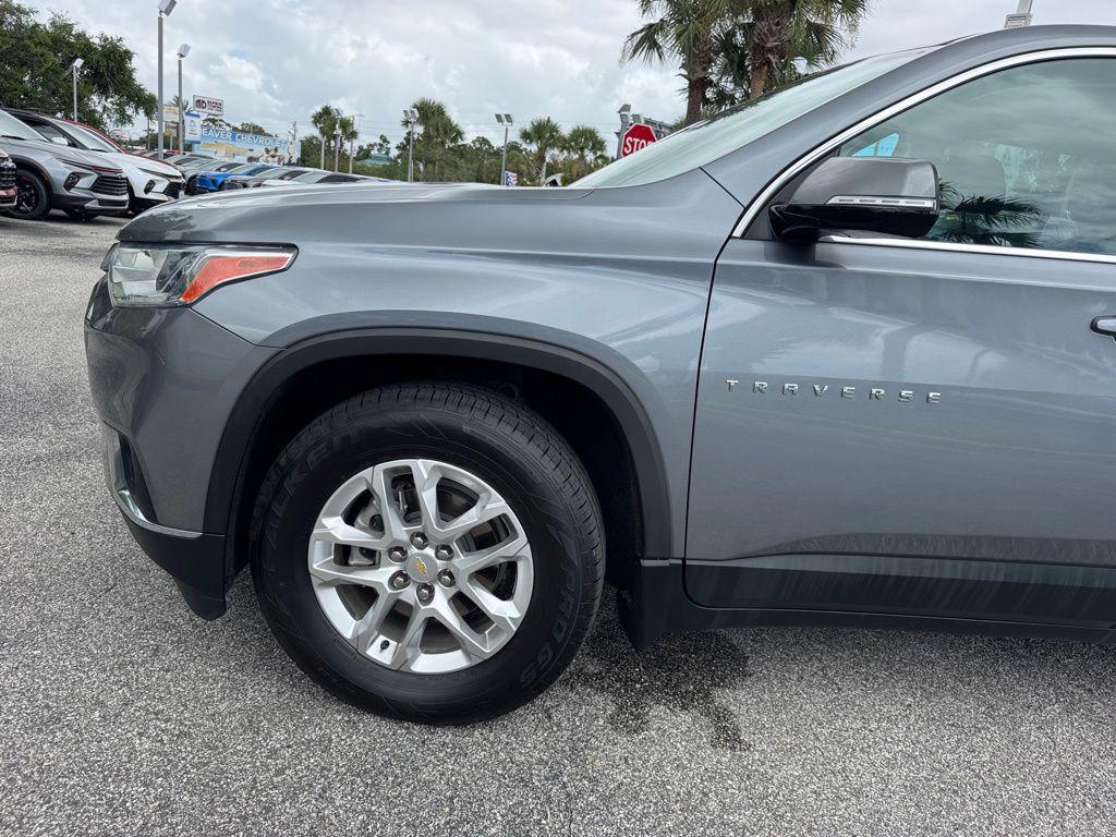 used 2020 Chevrolet Traverse car, priced at $23,692