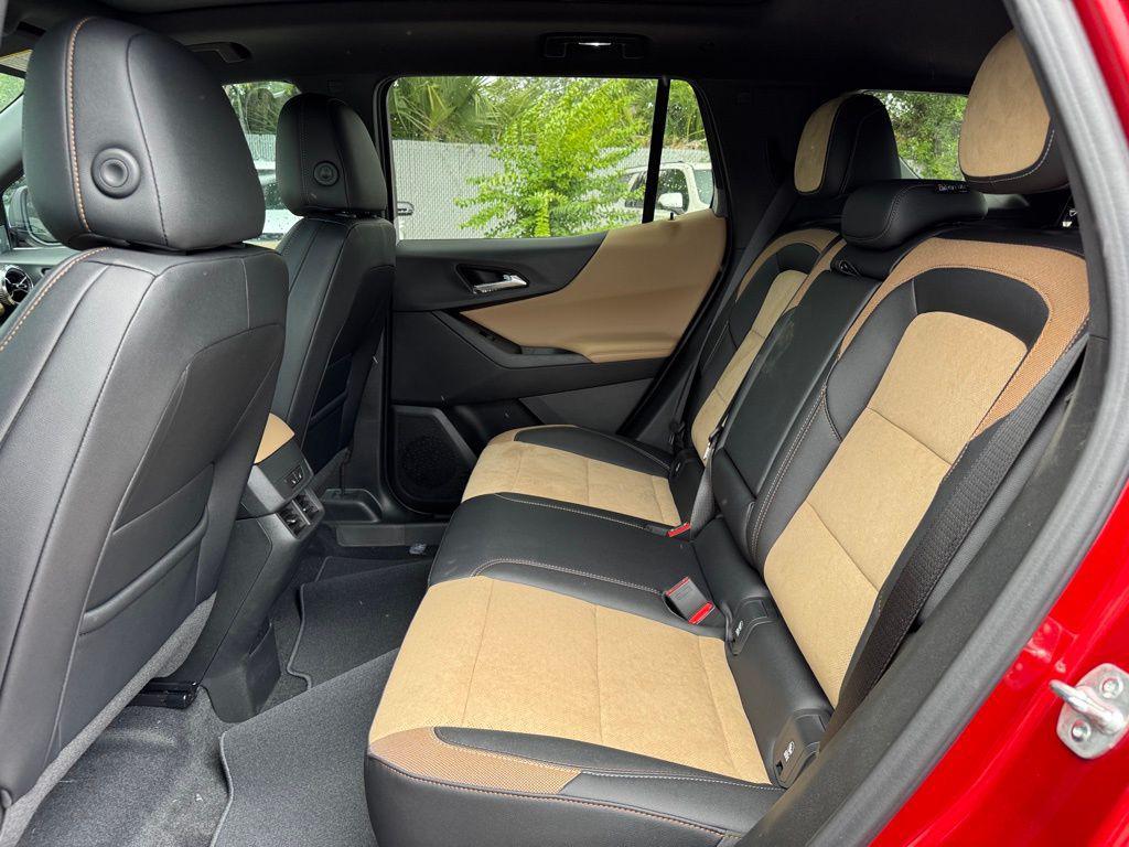 new 2026 Chevrolet Equinox car, priced at $40,280