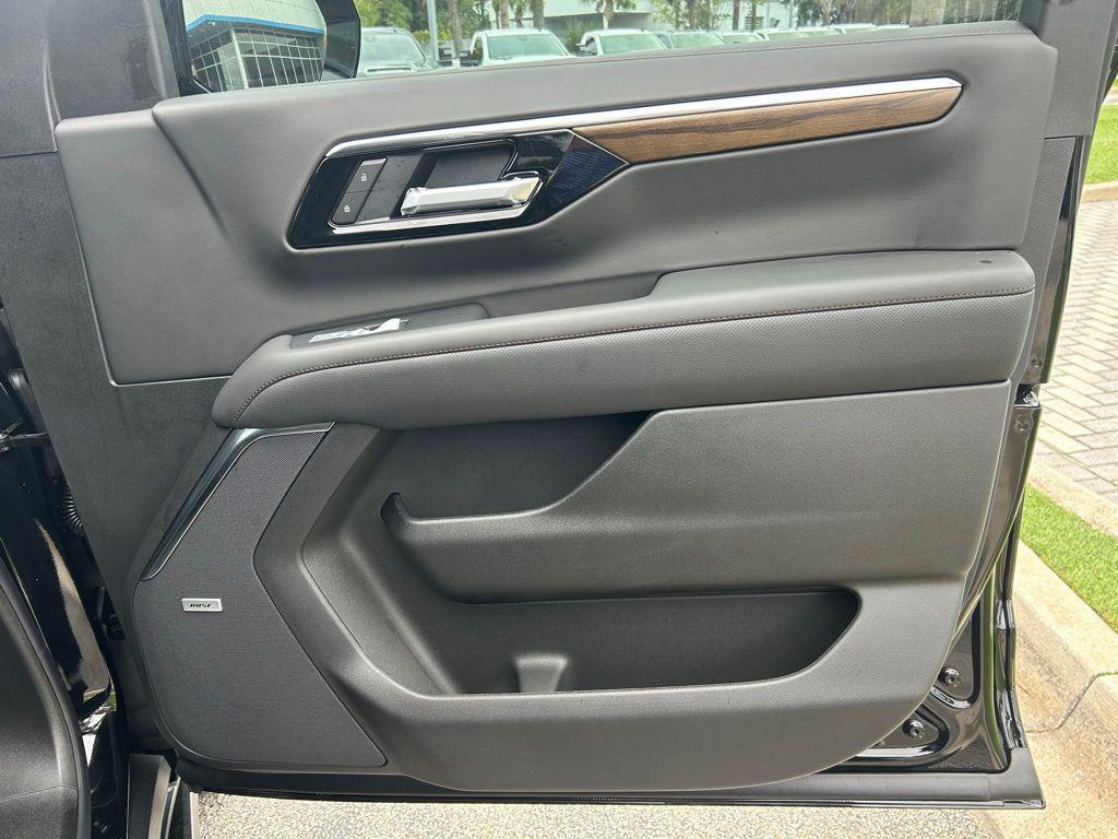 new 2026 Chevrolet Suburban car, priced at $92,205
