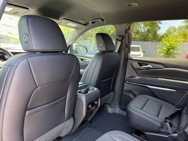 new 2025 Chevrolet Traverse car, priced at $43,494