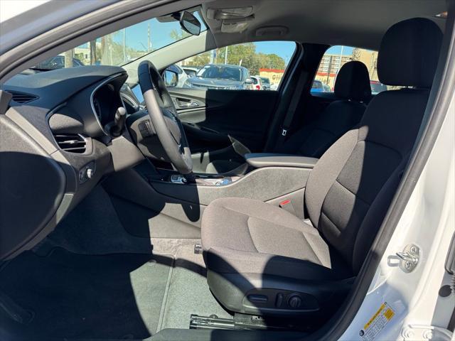 new 2025 Chevrolet Malibu car, priced at $27,995