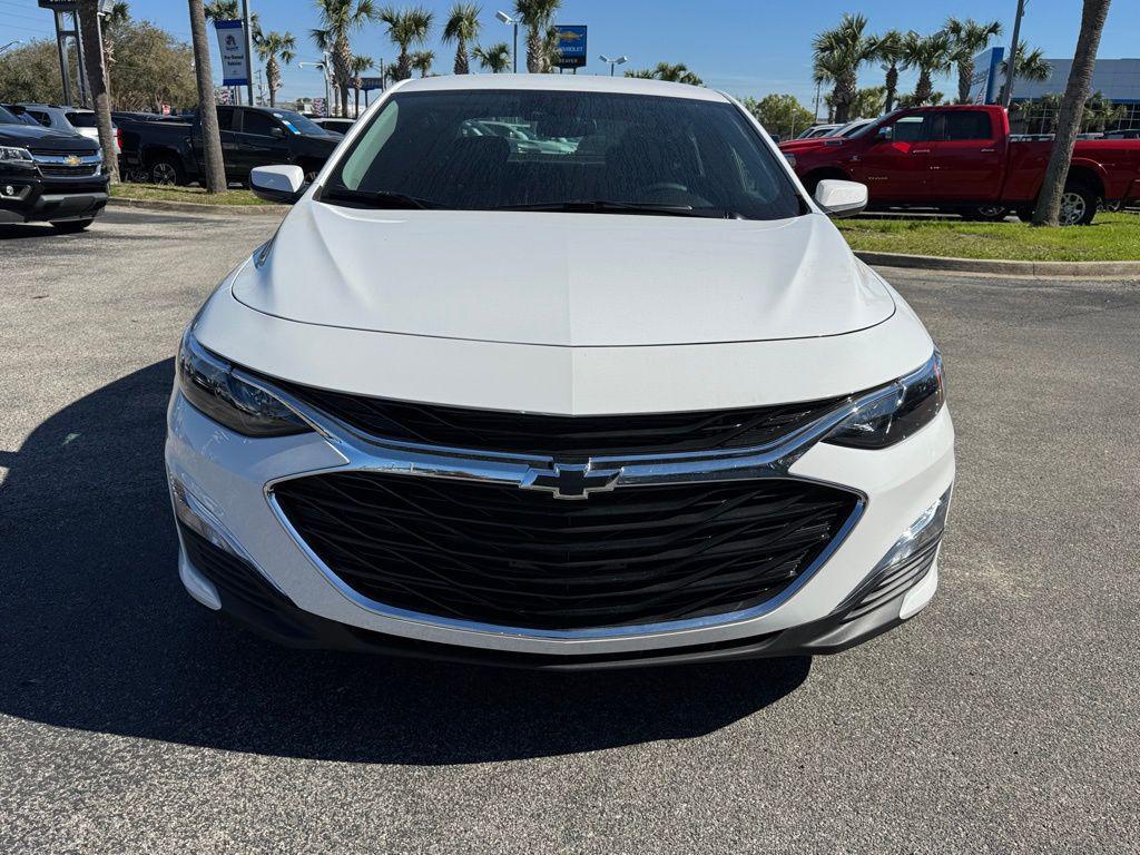 new 2025 Chevrolet Malibu car, priced at $27,995