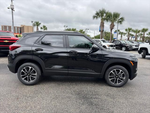 new 2025 Chevrolet TrailBlazer car, priced at $27,990
