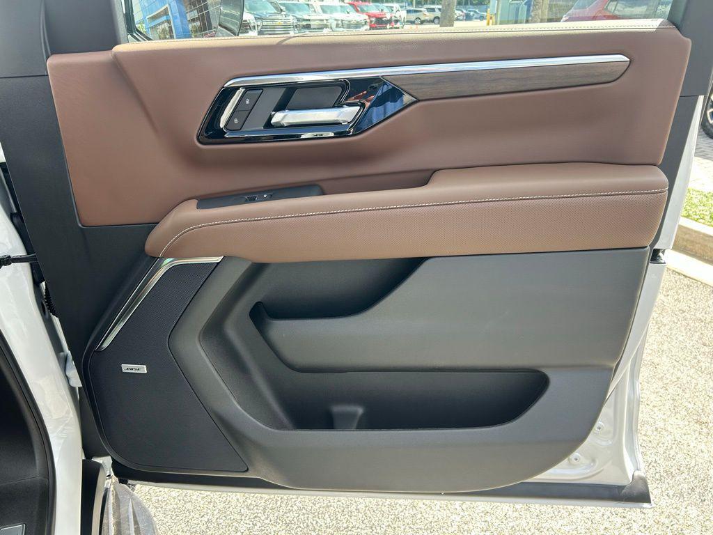 new 2025 Chevrolet Suburban car, priced at $88,790