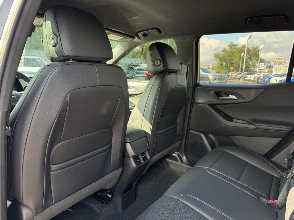 new 2026 Chevrolet Equinox car, priced at $33,985