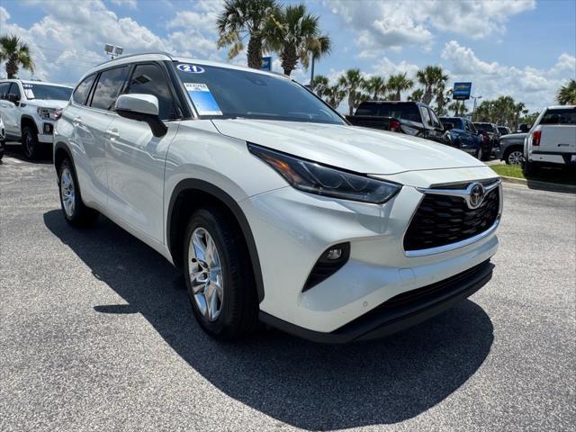used 2021 Toyota Highlander car, priced at $33,548