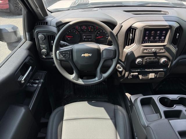 new 2025 Chevrolet Silverado 2500 car, priced at $52,600