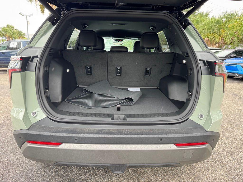 new 2026 Chevrolet Equinox car, priced at $33,985