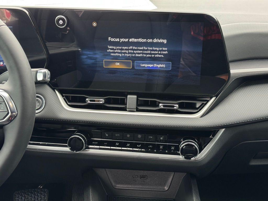 new 2026 Chevrolet Equinox car, priced at $33,985