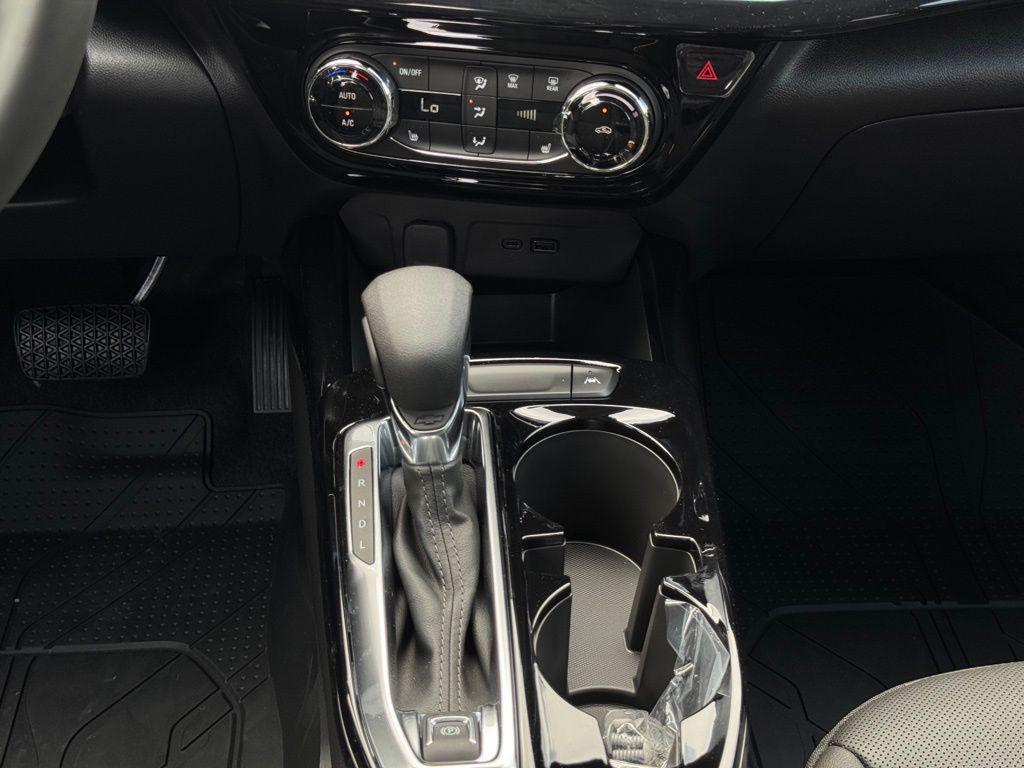new 2025 Chevrolet Trax car, priced at $27,360