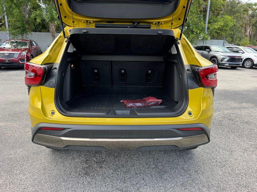 new 2025 Chevrolet Trax car, priced at $27,360