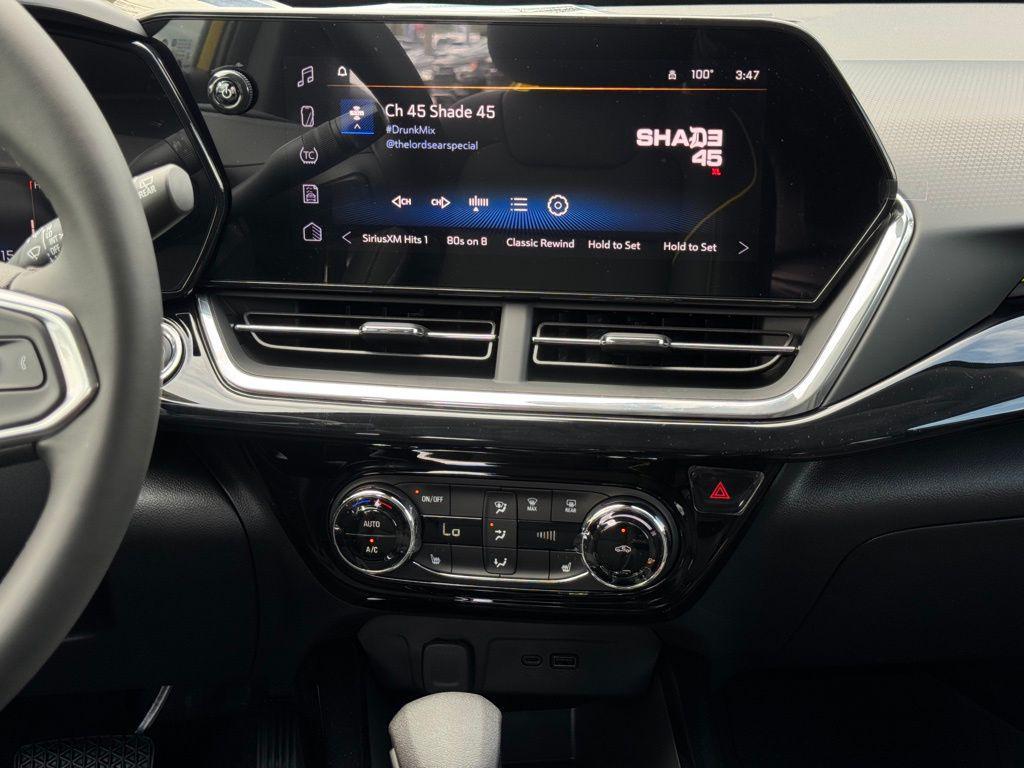 new 2025 Chevrolet Trax car, priced at $27,360