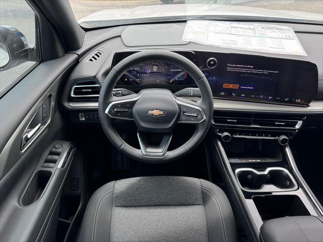 new 2025 Chevrolet Traverse car, priced at $44,095