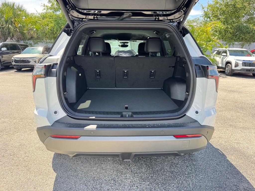 new 2026 Chevrolet Equinox car, priced at $33,485