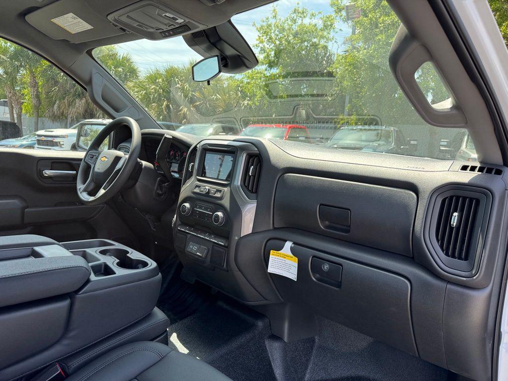 new 2025 Chevrolet Silverado 1500 car, priced at $41,930