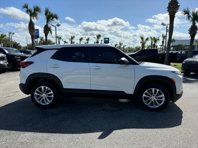 new 2025 Chevrolet TrailBlazer car, priced at $25,680