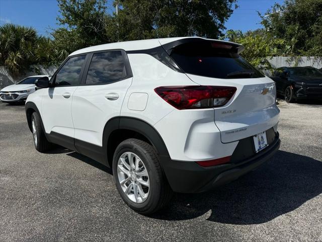 new 2025 Chevrolet TrailBlazer car, priced at $25,680