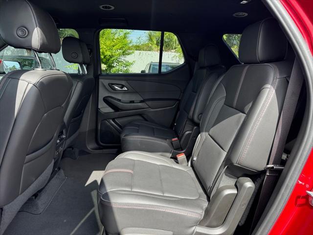 used 2023 Chevrolet Traverse car, priced at $38,171
