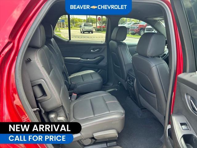 used 2023 Chevrolet Traverse car, priced at $39,304