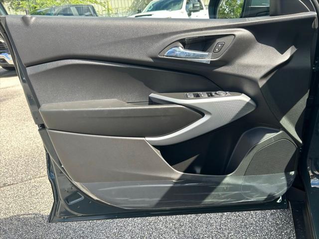 new 2025 Chevrolet Trax car, priced at $23,285