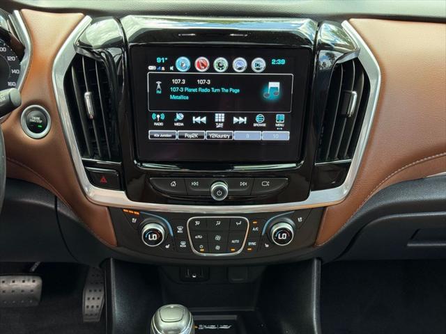 used 2019 Chevrolet Traverse car, priced at $27,186