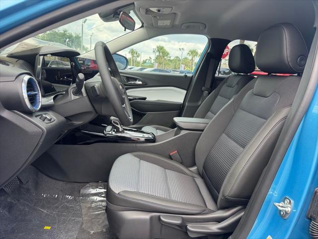 new 2025 Chevrolet Trax car, priced at $26,679