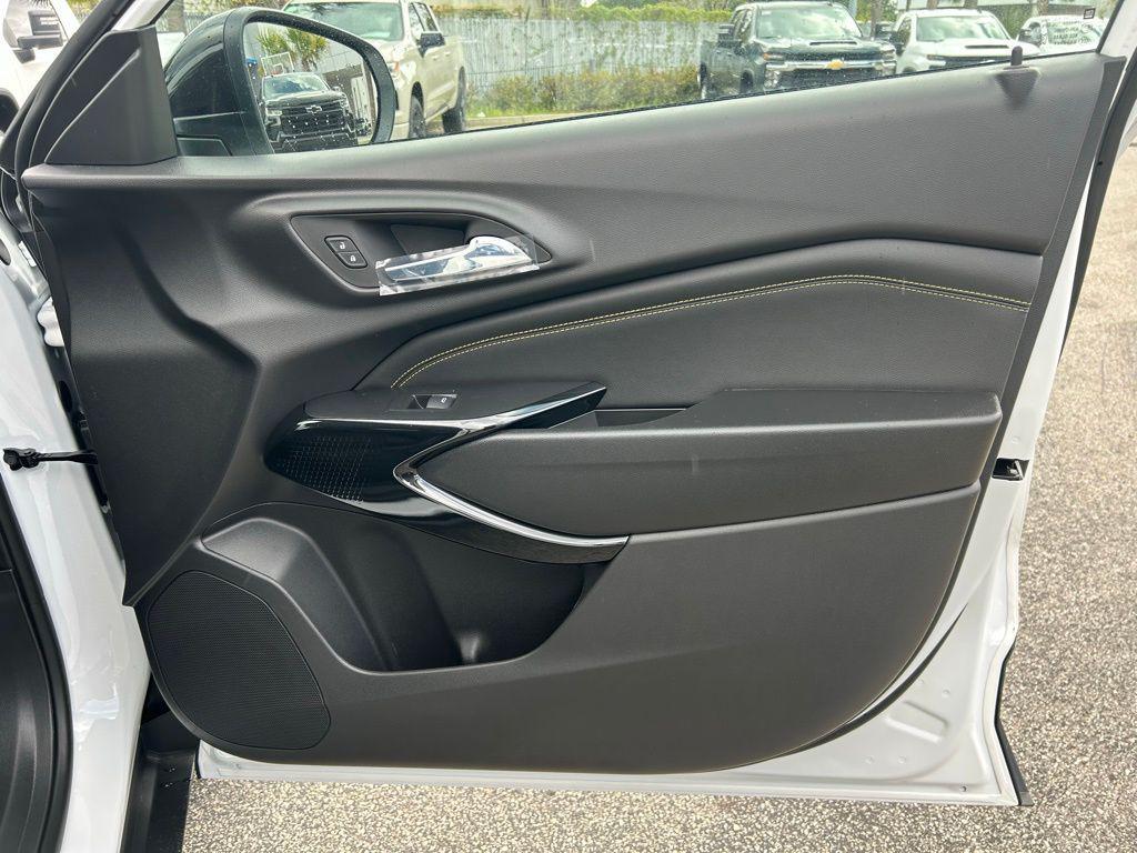 new 2026 Chevrolet Trax car, priced at $28,510