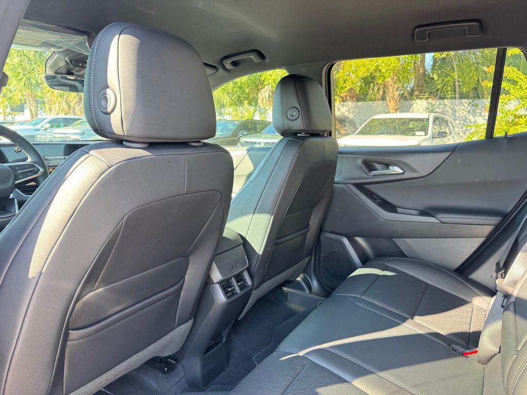 new 2026 Chevrolet Equinox car, priced at $34,990