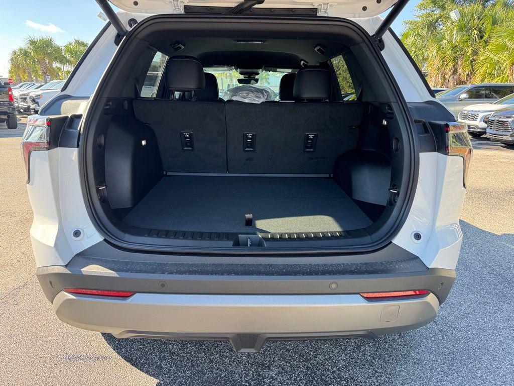 new 2026 Chevrolet Equinox car, priced at $34,990