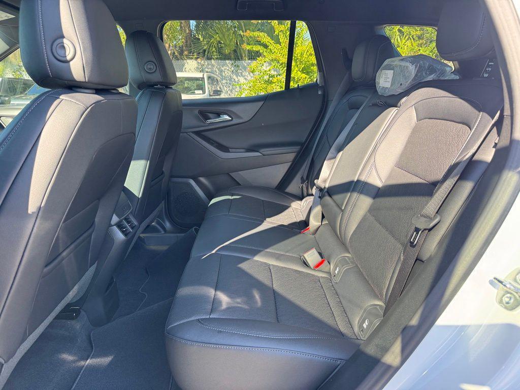new 2026 Chevrolet Equinox car, priced at $34,990