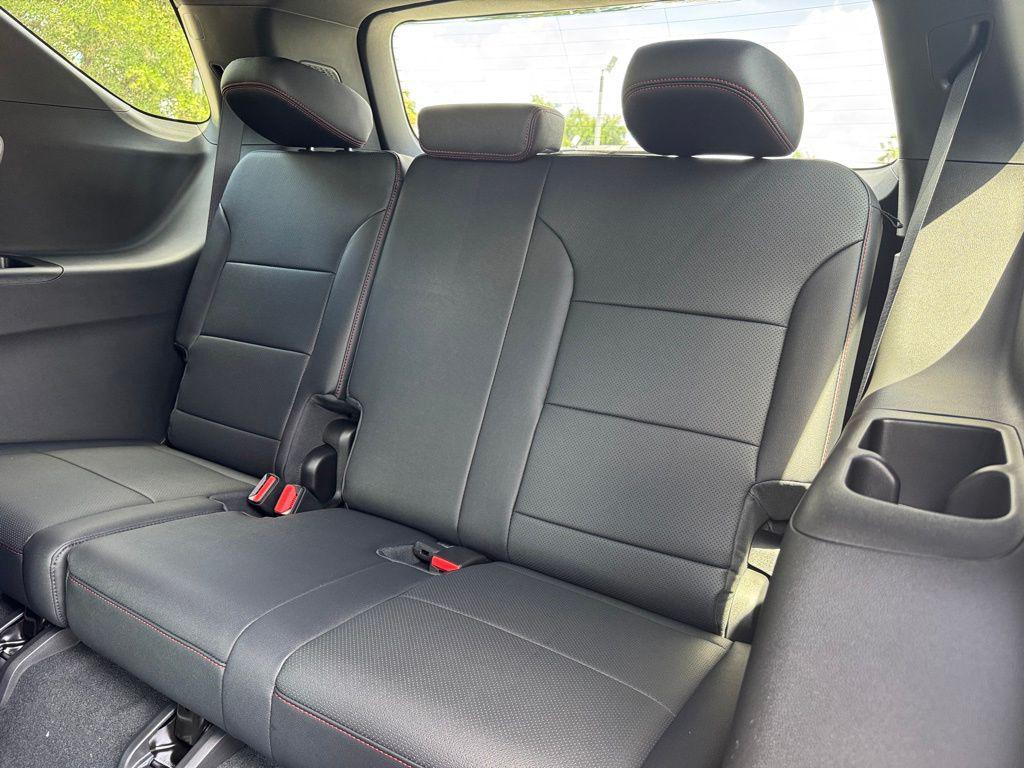 new 2026 Chevrolet Traverse car, priced at $50,795