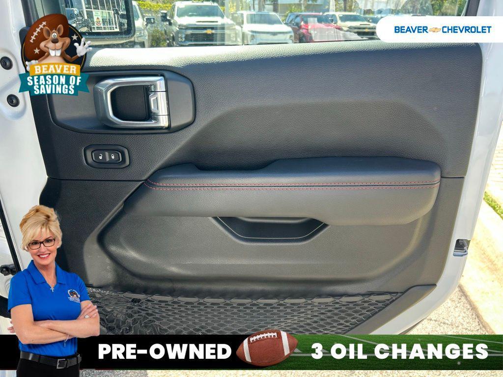 used 2022 Jeep Gladiator car, priced at $43,835