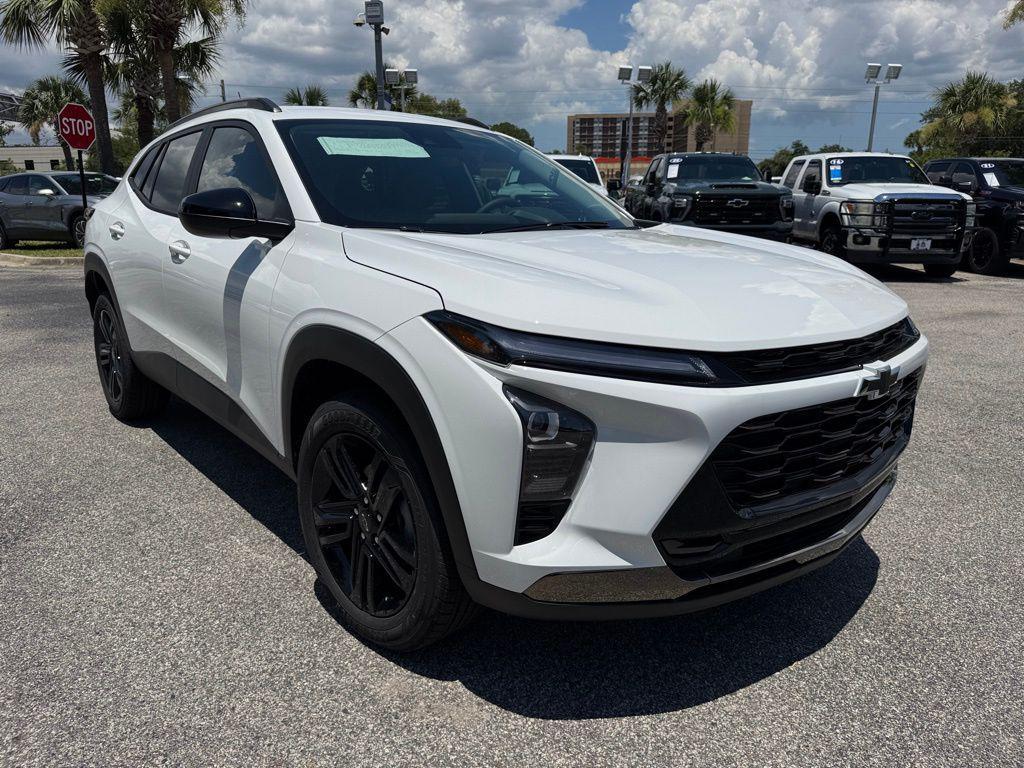 new 2025 Chevrolet Trax car, priced at $26,730