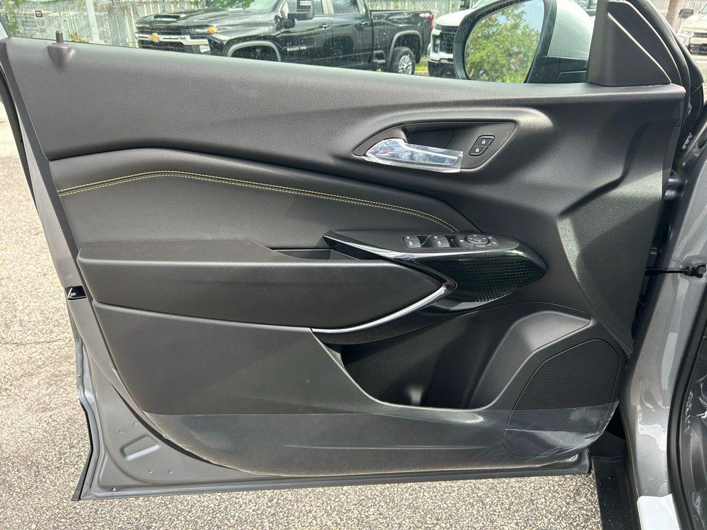 new 2026 Chevrolet Trax car, priced at $25,515