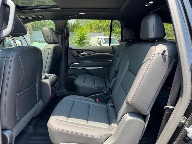 new 2025 Chevrolet Traverse car, priced at $53,820