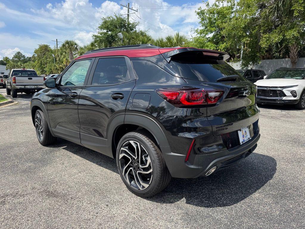 new 2025 Chevrolet TrailBlazer car, priced at $32,330