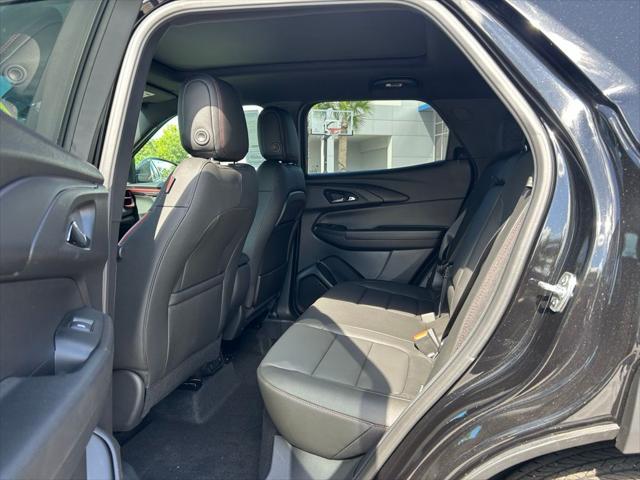 new 2025 Chevrolet TrailBlazer car, priced at $32,330