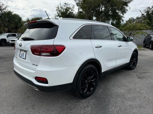 used 2020 Kia Sorento car, priced at $22,051