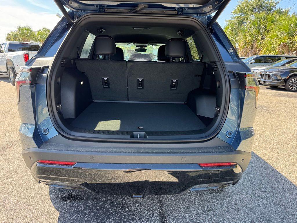 new 2026 Chevrolet Equinox car, priced at $37,290