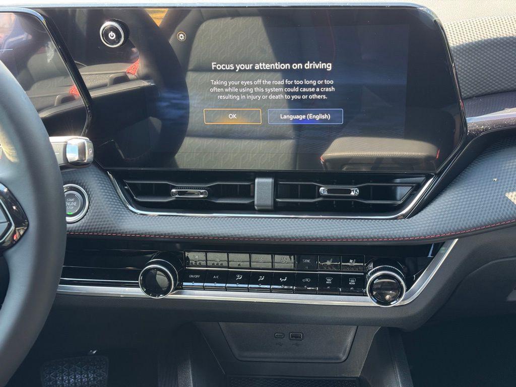 new 2026 Chevrolet Equinox car, priced at $37,290